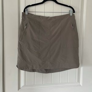 Athleta 16 Tall skort